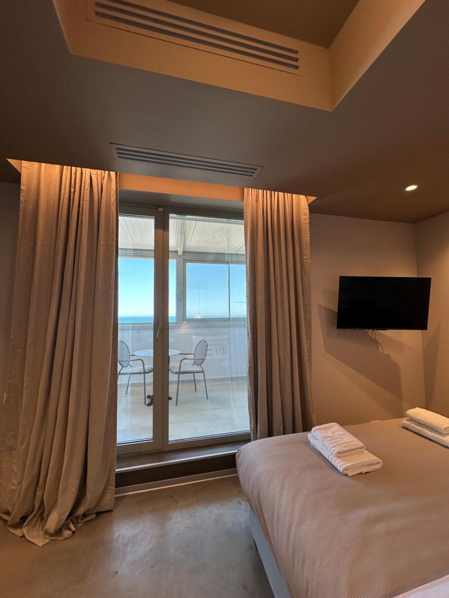 Rezident Tomis Marina Appartement Constanţa Buitenkant foto